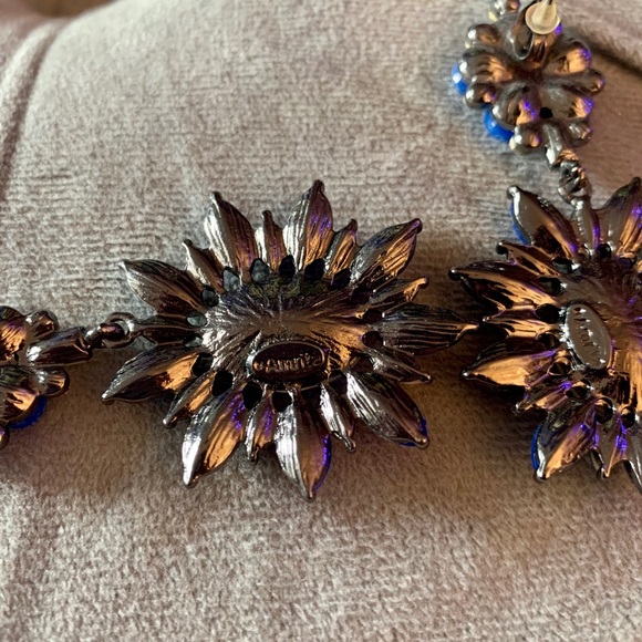 Amrita Singh Blue Earrings. - Picture 3 of 3